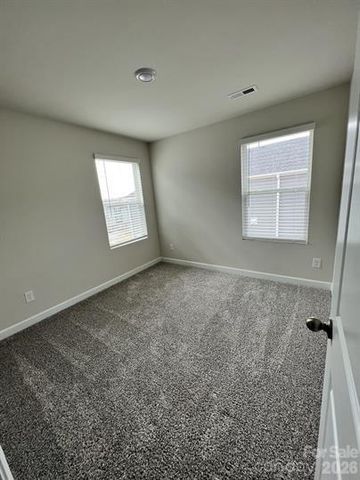 3754 Memorial Parkway, Charlotte, NC 28217