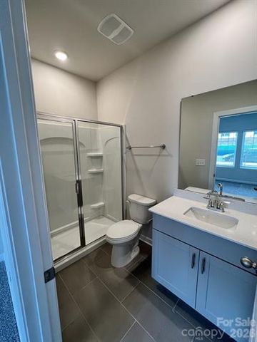 3754 Memorial Parkway, Charlotte, NC 28217
