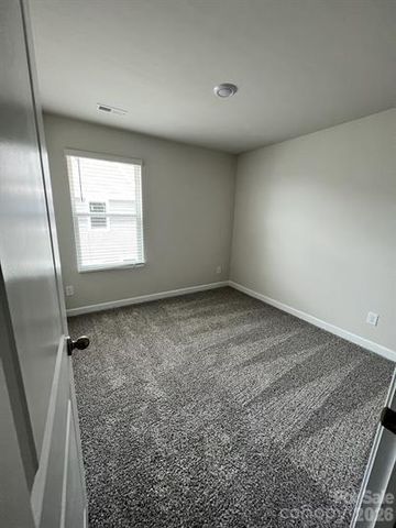 3754 Memorial Parkway, Charlotte, NC 28217