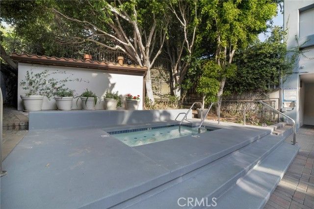 969 Hilgard, Los Angeles, CA 90024