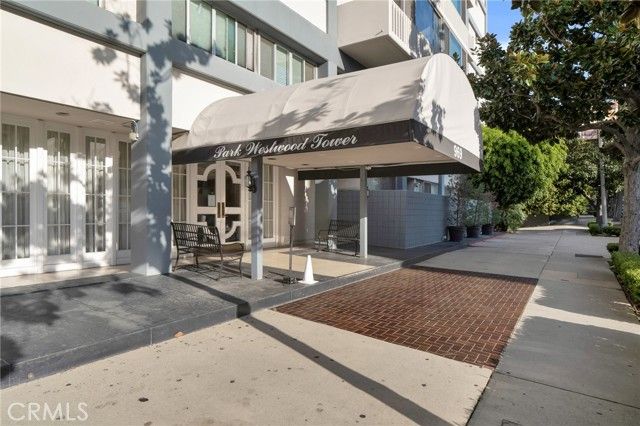 969 Hilgard, Los Angeles, CA 90024