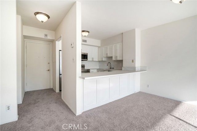 969 Hilgard, Los Angeles, CA 90024