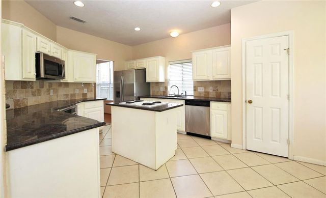 4602 Rainbow Valley Court, Missouri City, TX 77459