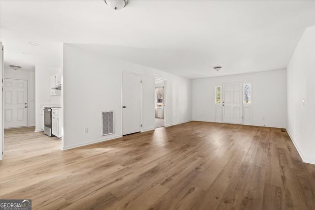 35 E Boxwood Drive SE, Cartersville, GA 30121