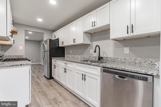 14365 WATERY MOUNTAIN CT, Centreville, VA 20120