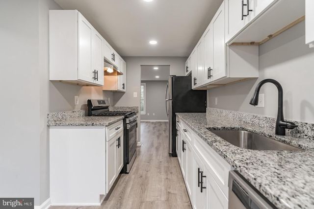 14365 WATERY MOUNTAIN CT, Centreville, VA 20120