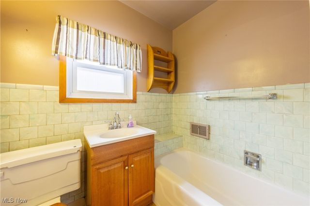 4229 Wichita Avenue, Cleveland, OH 44109