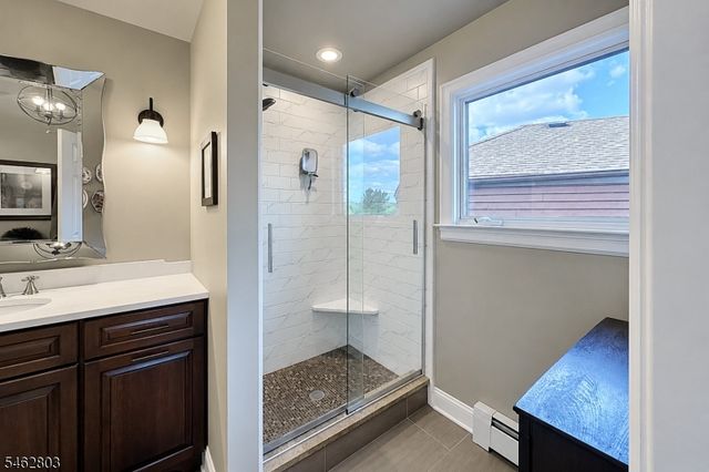 44 Hickory Hill Ct, Rockaway Twp., NJ 07866