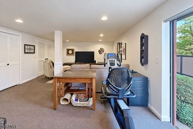 44 Hickory Hill Ct, Rockaway Twp., NJ 07866