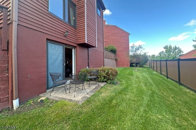 44 Hickory Hill Ct, Rockaway Twp., NJ 07866