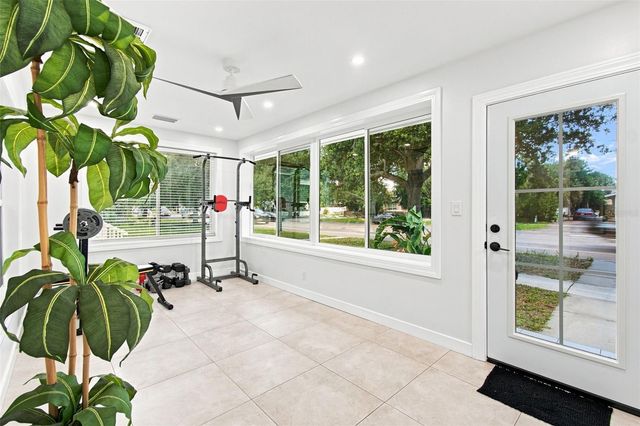 3745 1ST AVENUE N, St Petersburg, FL 33713