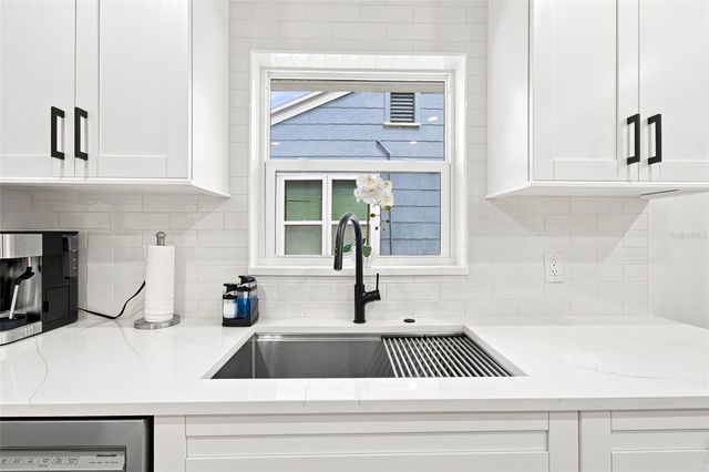 3745 1ST AVENUE N, St Petersburg, FL 33713