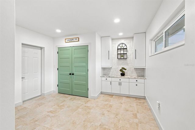 3745 1ST AVENUE N, St Petersburg, FL 33713