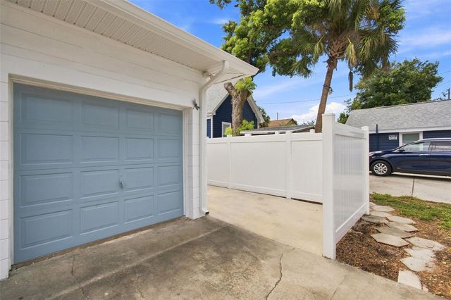 3745 1ST AVENUE N, St Petersburg, FL 33713