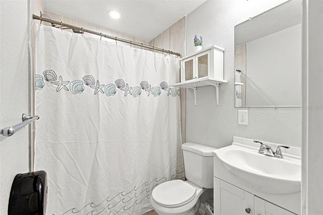 3745 1ST AVENUE N, St Petersburg, FL 33713