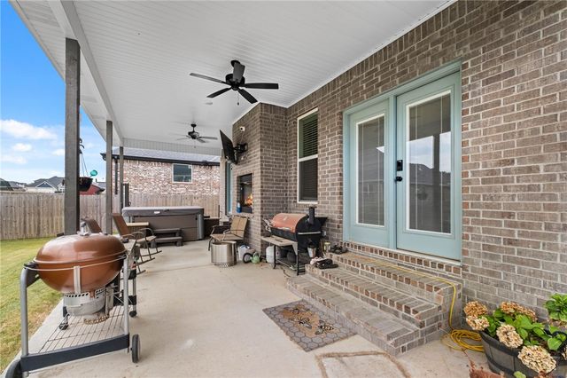 2104 Crandall Road, Pea Ridge, AR 72751