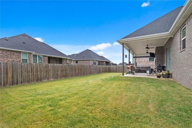 2104 Crandall Road, Pea Ridge, AR 72751