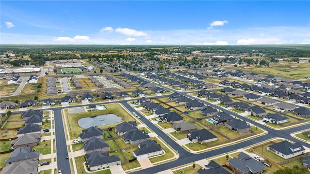 2104 Crandall Road, Pea Ridge, AR 72751