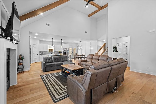 2104 Crandall Road, Pea Ridge, AR 72751