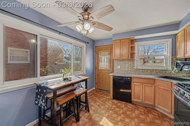 112 Brentwood Street, Inkster, MI 48141