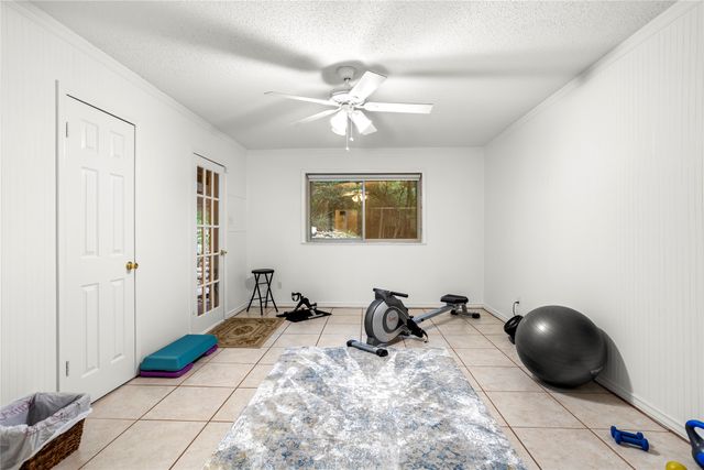 3905 Shady Creek Drive, Euless, TX 76040