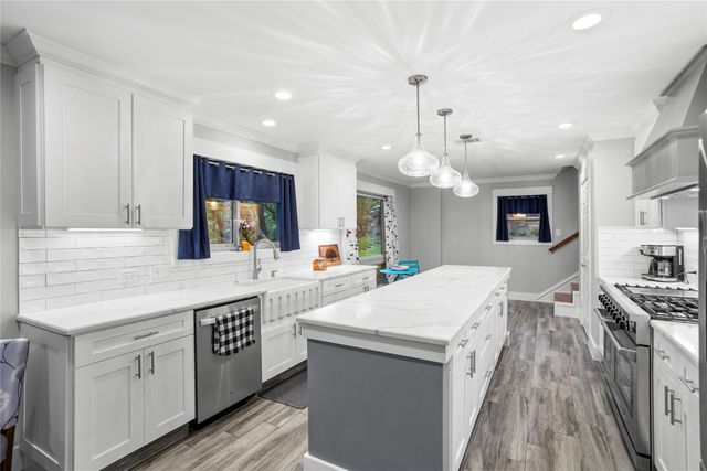 3905 Shady Creek Drive, Euless, TX 76040