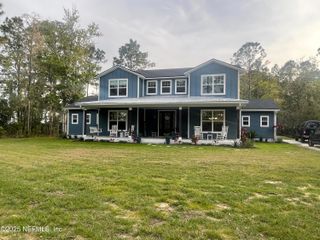 104 W GRANDVIEW Drive, East Palatka, FL 32131