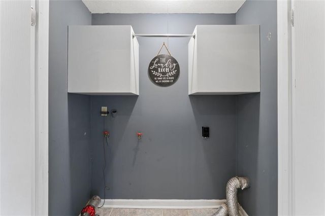 601 W 77th Street, Kansas City, MO 64114