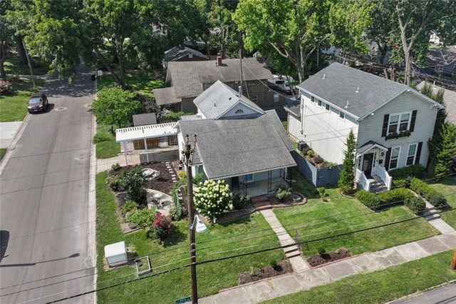 601 W 77th Street, Kansas City, MO 64114
