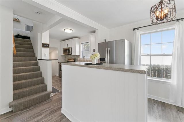 601 W 77th Street, Kansas City, MO 64114