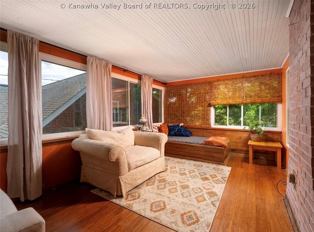 1115 Highland Road, Charleston, WV 25302