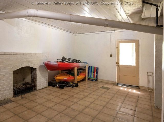 1115 Highland Road, Charleston, WV 25302