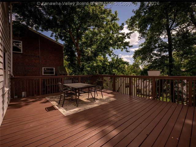 1115 Highland Road, Charleston, WV 25302