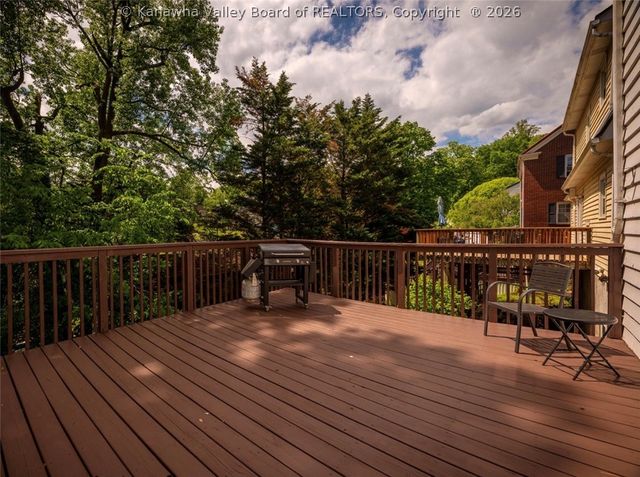 1115 Highland Road, Charleston, WV 25302