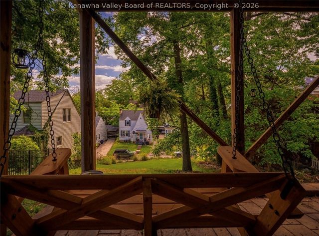 1115 Highland Road, Charleston, WV 25302