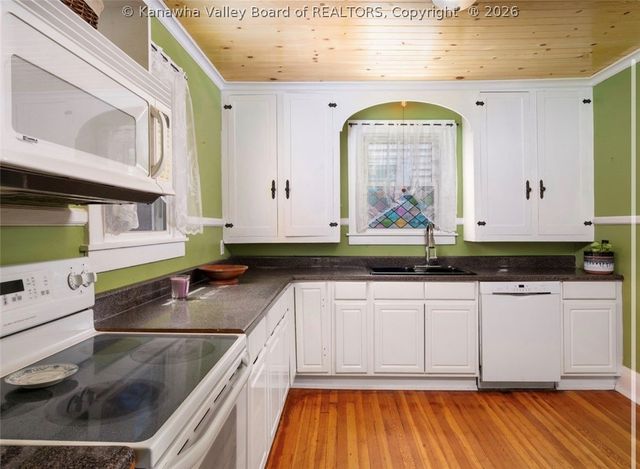 1115 Highland Road, Charleston, WV 25302