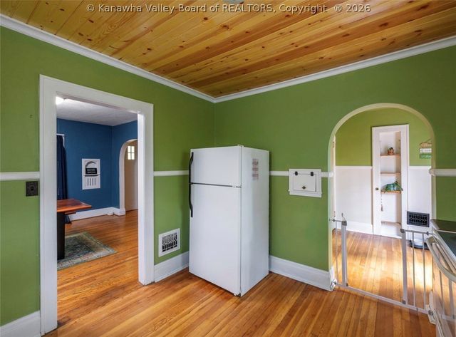 1115 Highland Road, Charleston, WV 25302