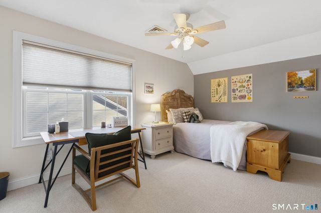 20 Sanford Ridge 20, East Granby, CT 06026