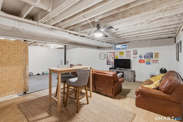 20 Sanford Ridge 20, East Granby, CT 06026