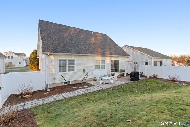 20 Sanford Ridge 20, East Granby, CT 06026