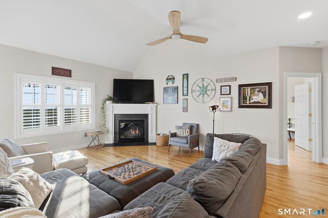 20 Sanford Ridge 20, East Granby, CT 06026