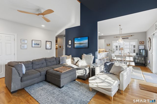 20 Sanford Ridge 20, East Granby, CT 06026