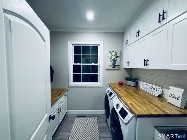 55 Country Woods Lane, Southbury, CT 06488