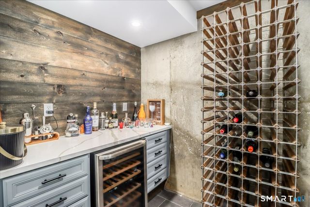 55 Country Woods Lane, Southbury, CT 06488