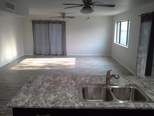 3828 W AUGUSTA Avenue, Phoenix, AZ 85051