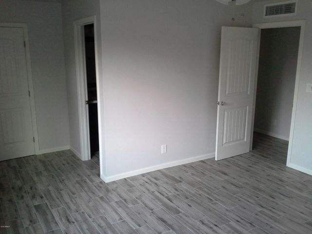 3828 W AUGUSTA Avenue, Phoenix, AZ 85051