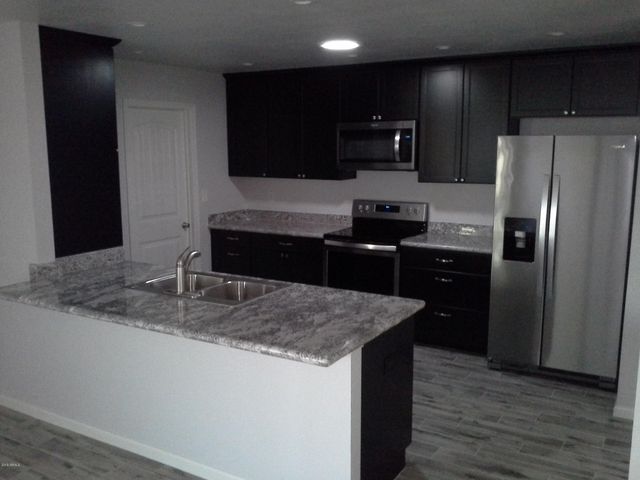 3828 W AUGUSTA Avenue, Phoenix, AZ 85051