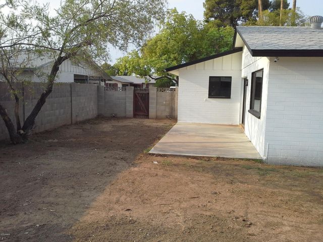 3828 W AUGUSTA Avenue, Phoenix, AZ 85051