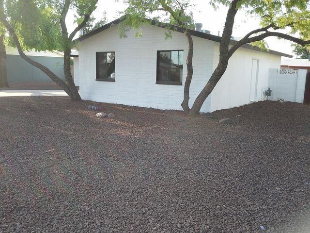 3828 W AUGUSTA Avenue, Phoenix, AZ 85051