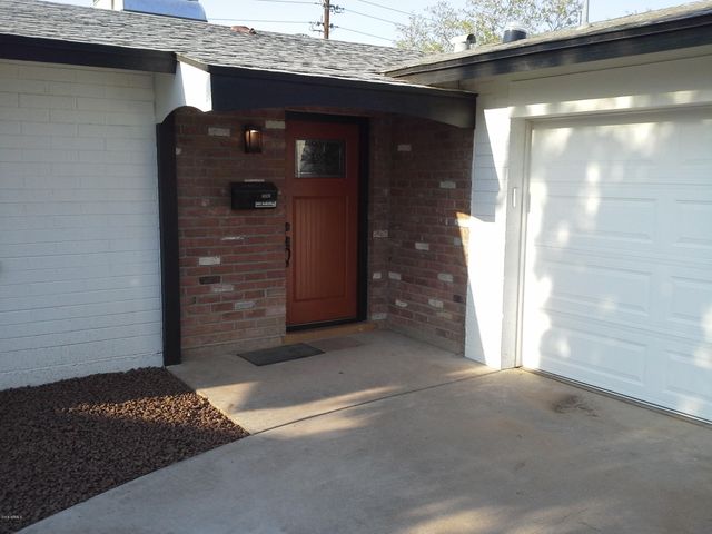 3828 W AUGUSTA Avenue, Phoenix, AZ 85051